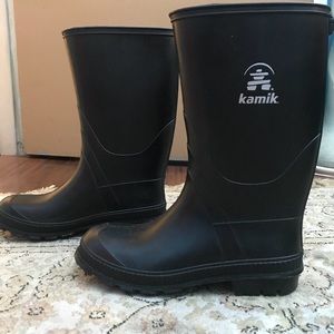 Kids rain boots